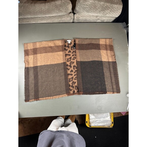 Nine West Reversible Wrap Scarf Plaid Leopard Brown Black Fringe NWT $50 MSRP - Picture 4 of 9